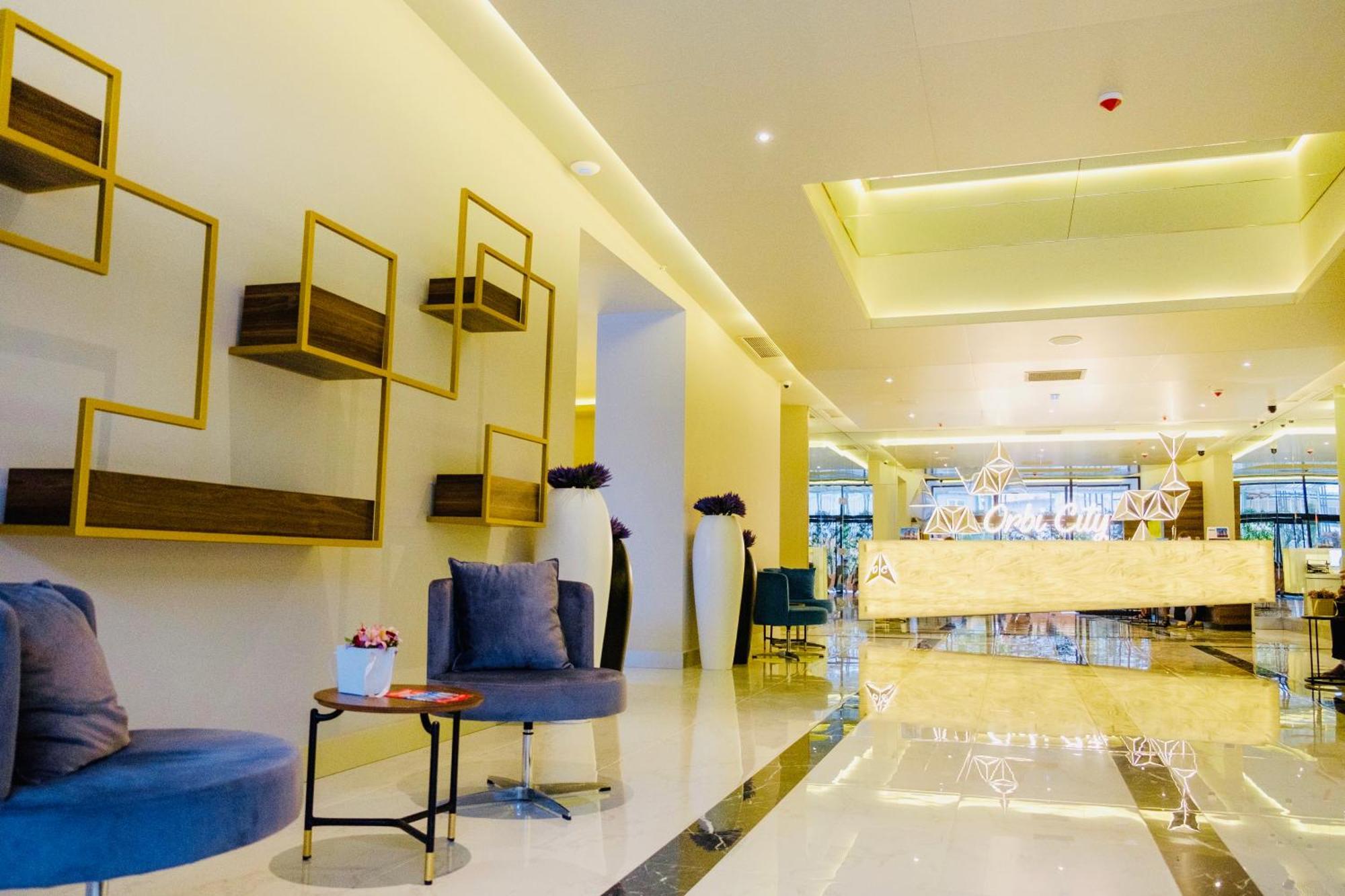 Batumi Floor40 Hotel Buitenkant foto