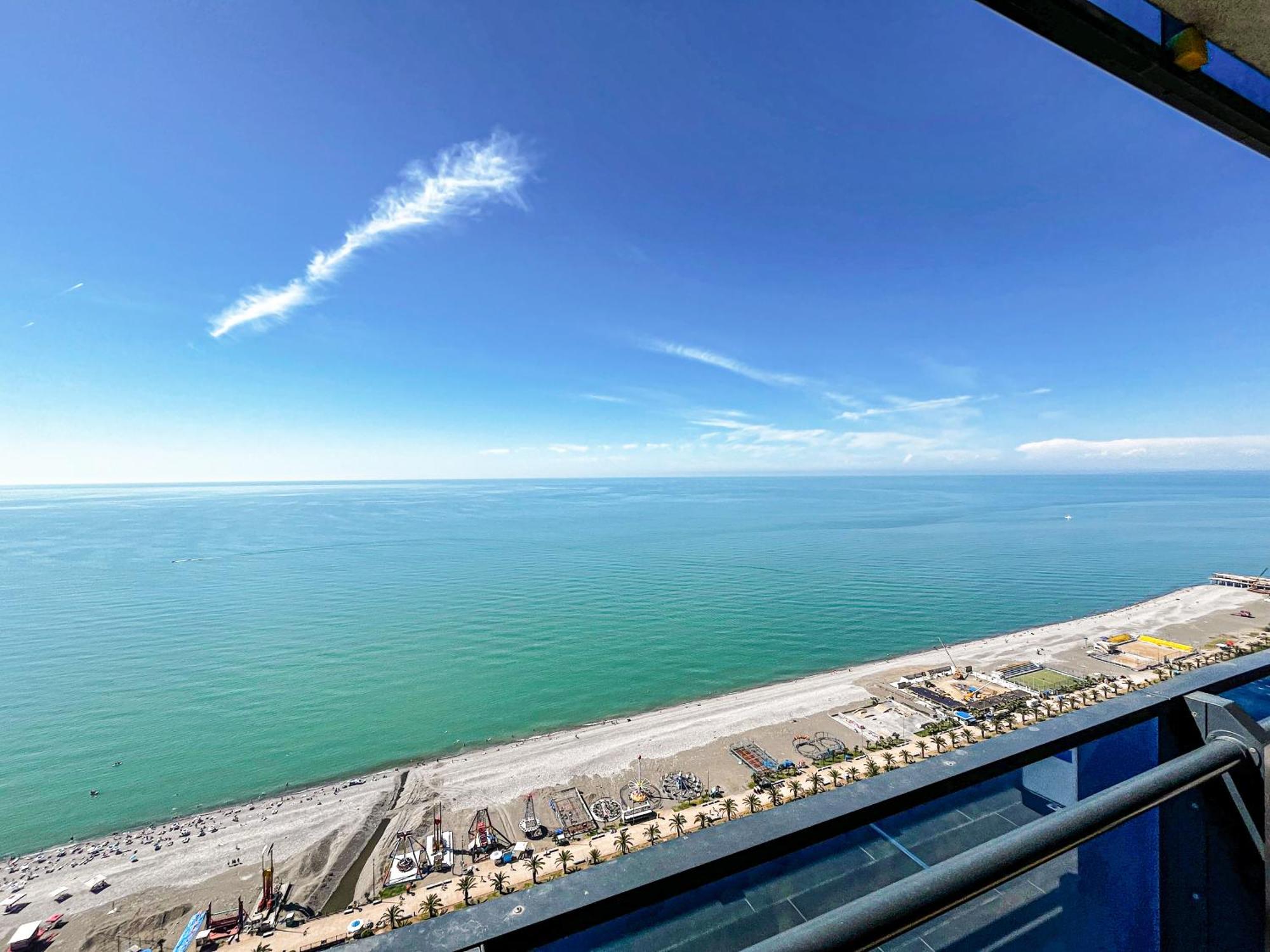 Batumi Floor40 Hotel Buitenkant foto